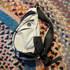 Grey and black Bella Russo crossbody bag #crossbodybag